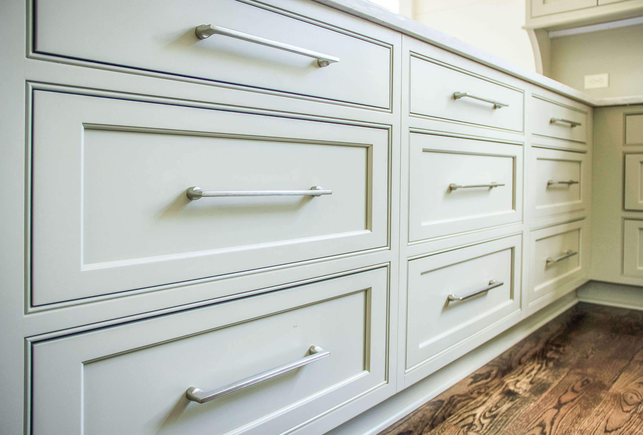 cabinet pulls